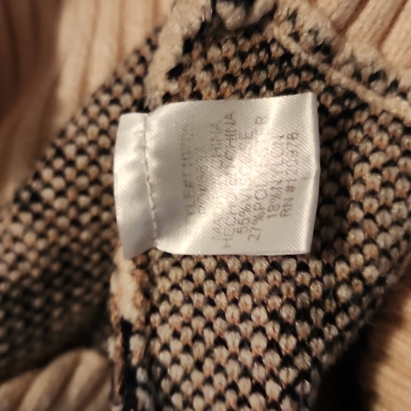 Sweeter - Picture 3 of 3